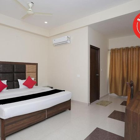 Capital O 37423 Golden Leaf Dehradun Exterior photo
