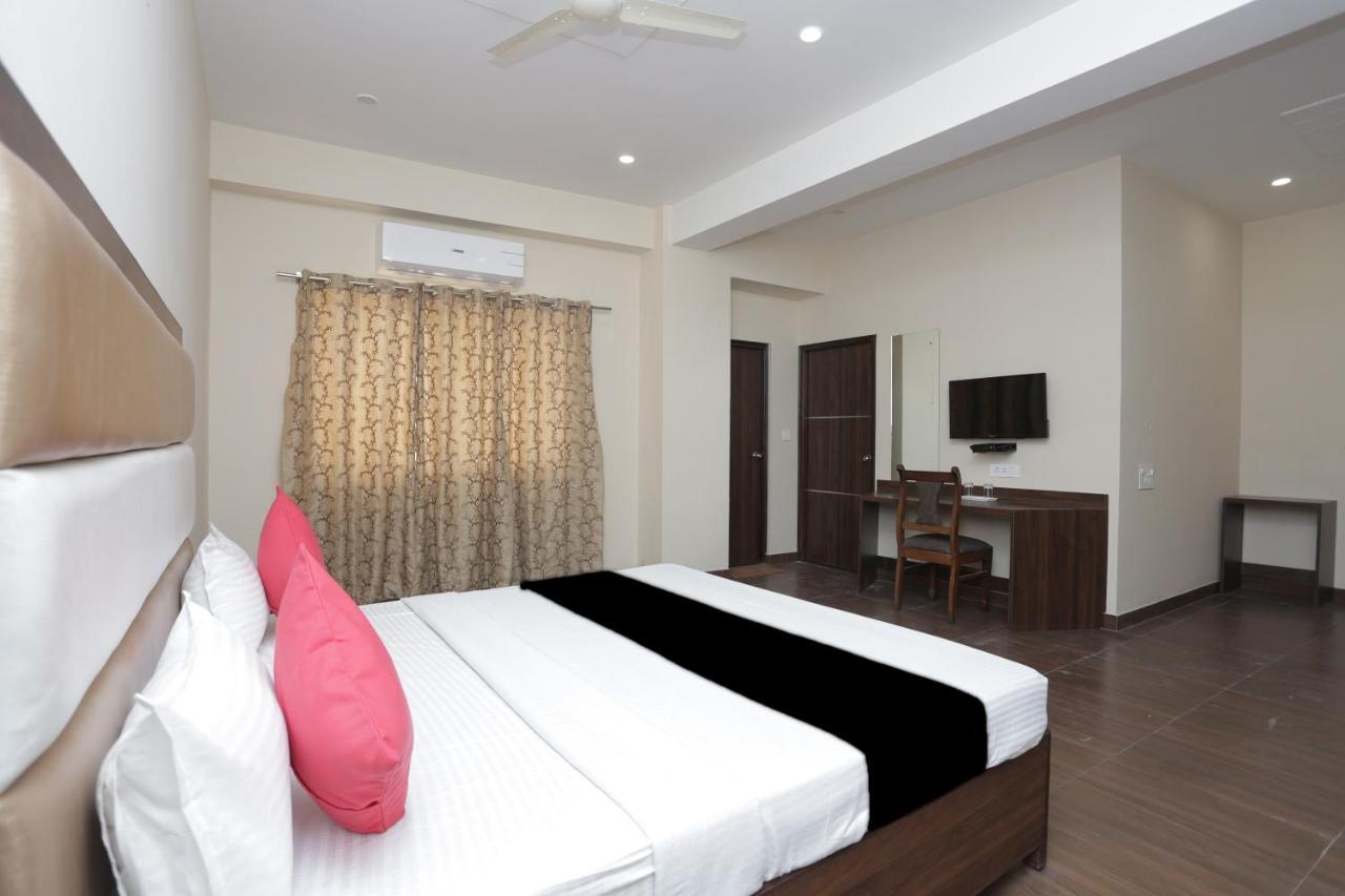 Capital O 37423 Golden Leaf Dehradun Exterior photo