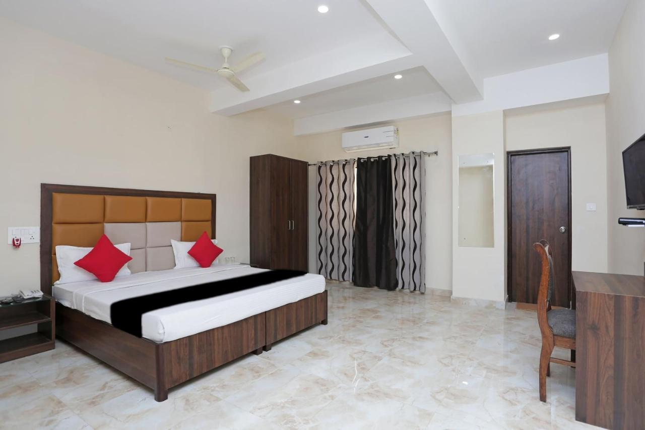 Capital O 37423 Golden Leaf Dehradun Exterior photo
