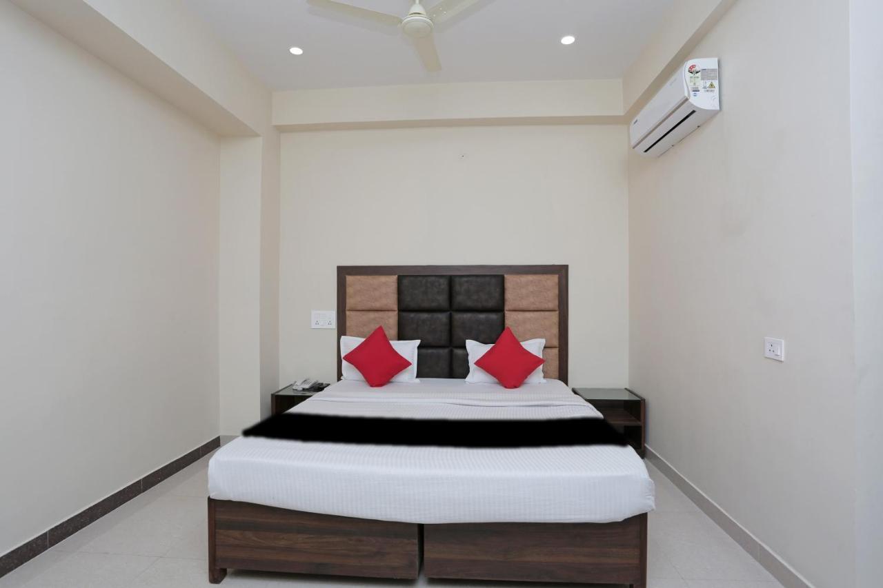 Capital O 37423 Golden Leaf Dehradun Exterior photo