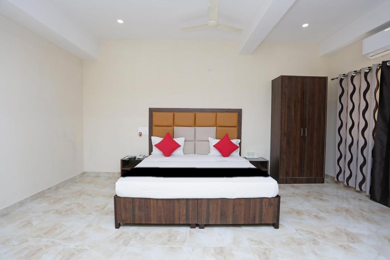 Capital O 37423 Golden Leaf Dehradun Exterior photo